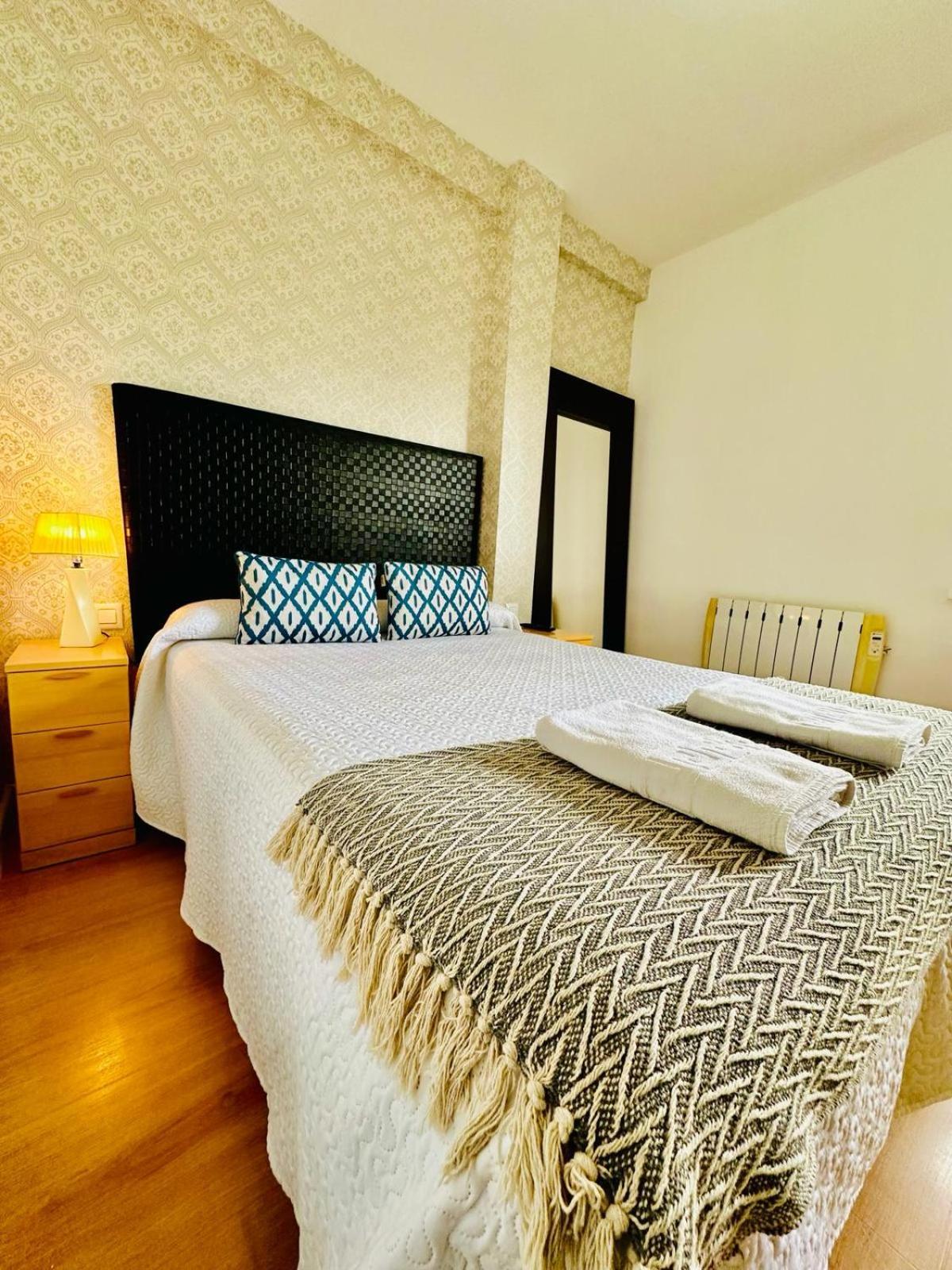 Apartamento Turistico Pizarro Mérida Buitenkant foto