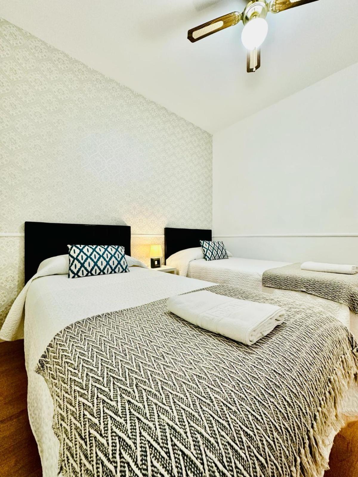 Apartamento Turistico Pizarro Mérida Buitenkant foto